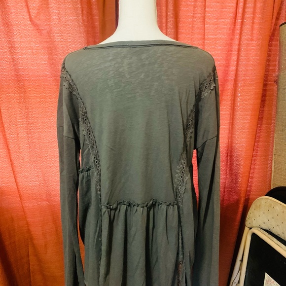 Long sleeve top - Picture 2 of 3